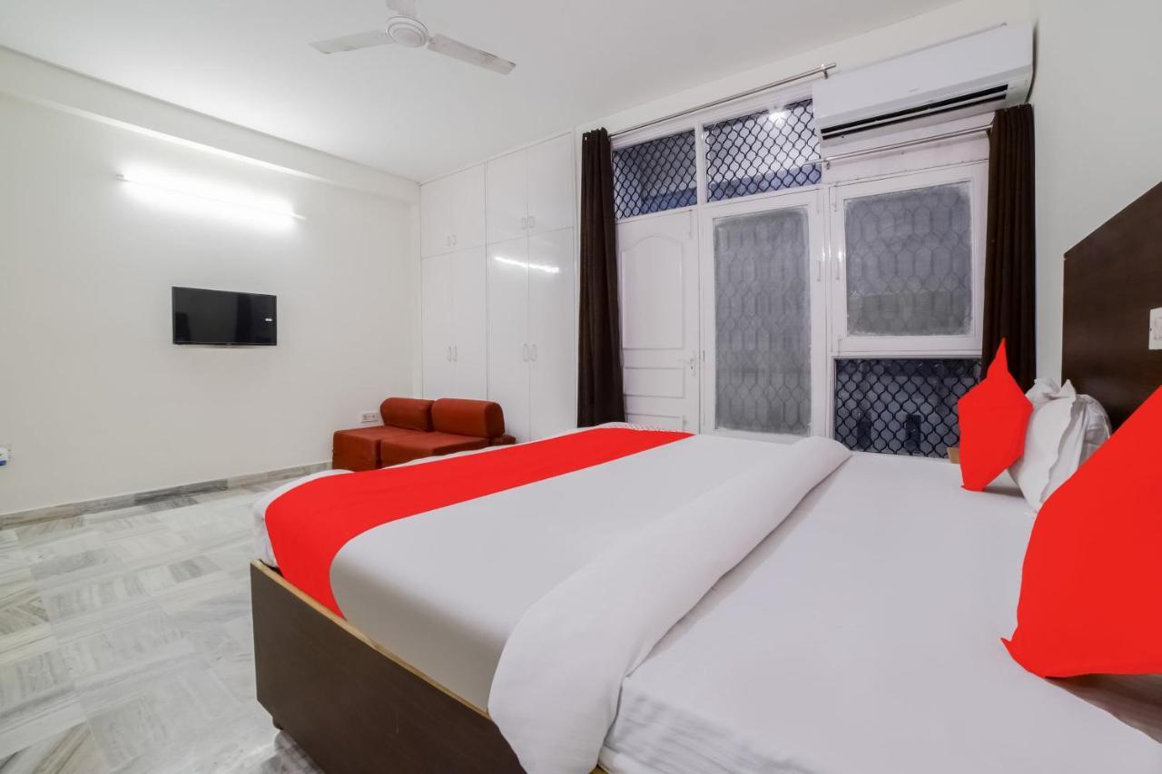 Hotel O Green Villa New Delhi Bagian luar foto