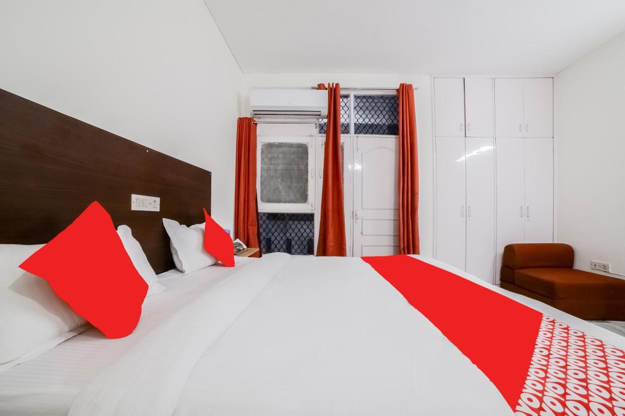 Hotel O Green Villa New Delhi Bagian luar foto