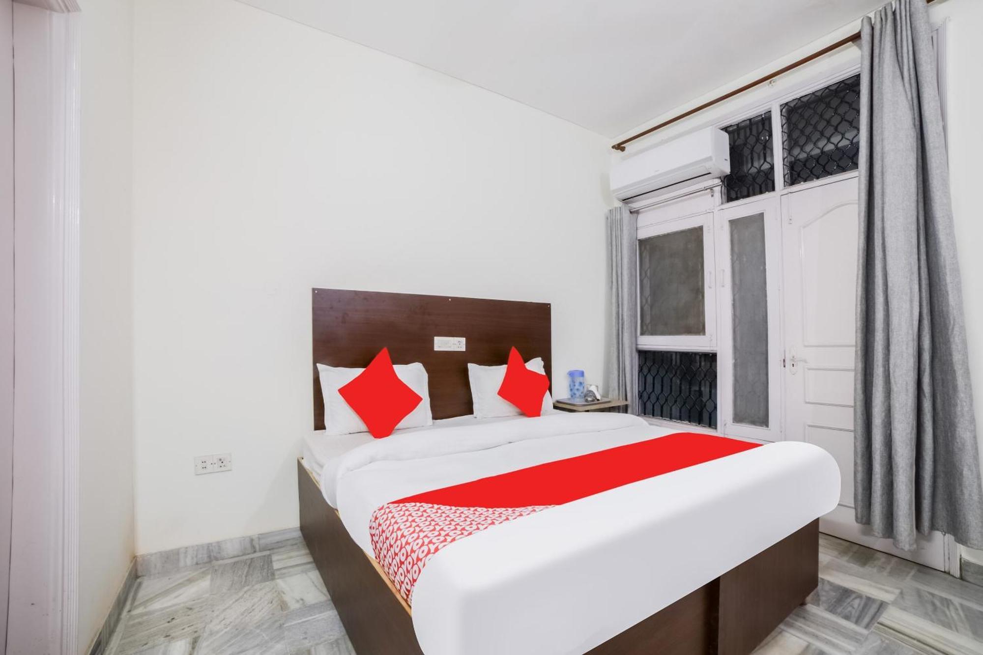 Hotel O Green Villa New Delhi Bagian luar foto
