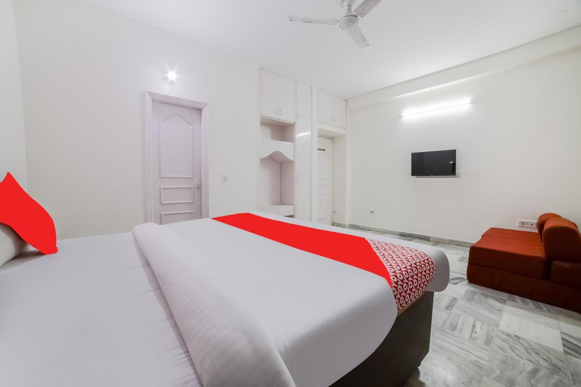 Hotel O Green Villa New Delhi Bagian luar foto